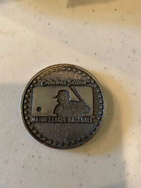 All Star Game 2000 Atlanta Collectors Coin 1 1/2" wide